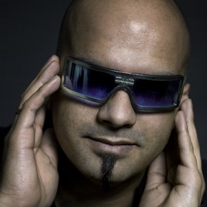 Avatar de Roger Shah pres Savannah