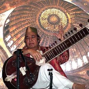 Ustad Imrat Khan - Surbahar 的头像