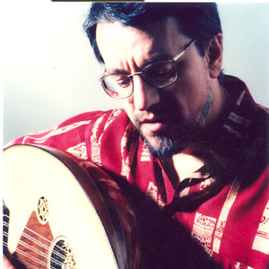 Χρίστος Τσιαμούλης photo provided by Last.fm