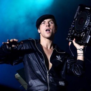 John Louly 的头像