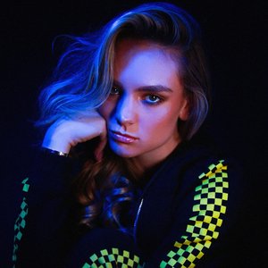 Jenny March 的头像