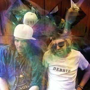 Jorge Elbrecht featuring Ariel Pink 的头像