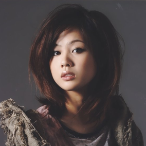 新垣里沙 photo provided by Last.fm