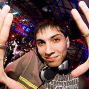 DJ Azamat のアバター