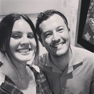 Lana Del Rey, SYML 的头像