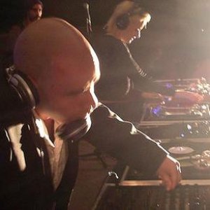 DJs Are Not Rockstars 的头像