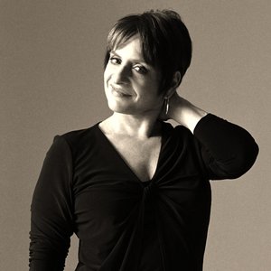 Patti LuPone için avatar