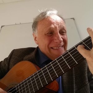 “Flavio Esposito”的封面