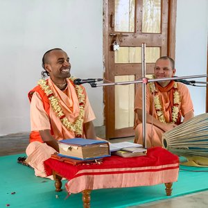 Srila B.T. Niriha Maharaj 的头像