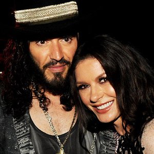 Russell Brand & Catherine Zeta-Jones için avatar