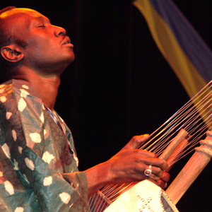 Tata Dindin photo provided by Last.fm