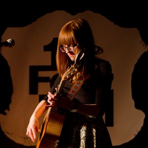 Ellie makes music 的头像