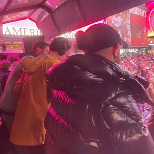 Four Tet, Fred Again.. & Skrillex live from Times Square for @TheLotRadio