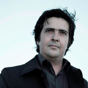 “Hélder Moutinho”的封面