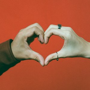 Hati (feat. Rizkia Laras) - Single