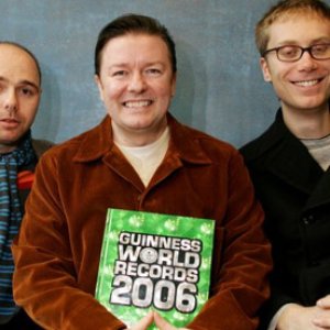 'Ricky Gervais, Stephen Merchant, & Karl Pilkington'の画像