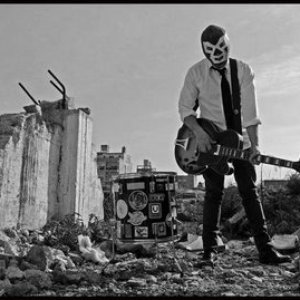 The Amazing One Man Band & His Little Trashy Orchestra - 的头像
