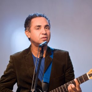 Carlos Pitta 的头像
