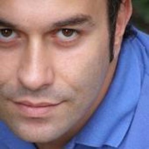 Ferit Tunçer 的头像