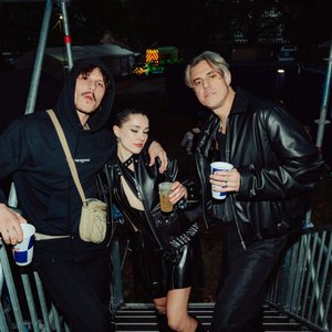 Confidence Man & Sweely 的头像