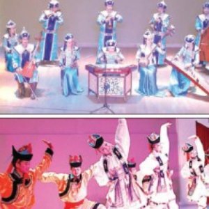 “Moon Ensemble”的封面