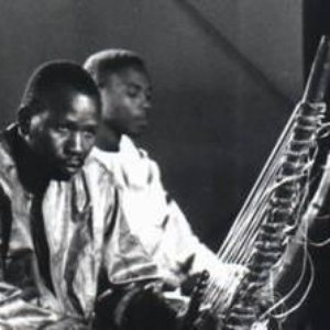 Toumani Diabaté with Ballaké Sissoko のアバター