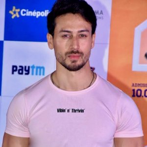 Tiger Shroff 的头像
