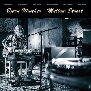 Mellow Street (feat. Janus Frydendahl & Jakob Panduro)