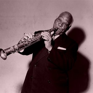 Sidney Bechet and His New Orleans Feetwarmers 的头像