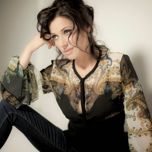 Tina Arena photo provided by Last.fm