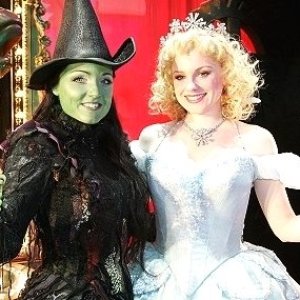 Kerry Ellis & Helen Dallimore için avatar