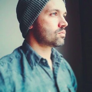 Aron Wright 的头像