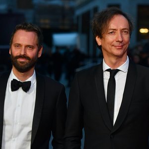 Volker Bertelmann & Dustin O'Halloran 的头像