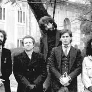 Buldožer photo provided by Last.fm