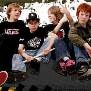 “The Flaming Monkeys”的封面