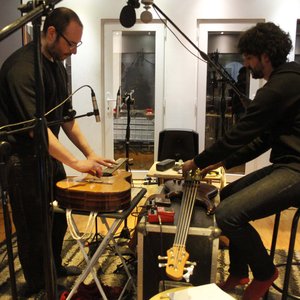 Cristián Alvear y Santiago Astaburuaga 的头像