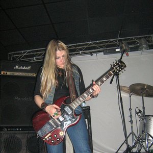 “Liz Buckingham”的封面