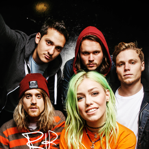 Tonight Alive live