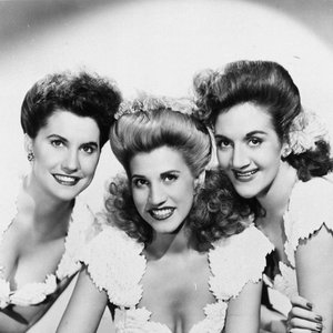 The Andrews Sisters & Danny Kaye 的头像