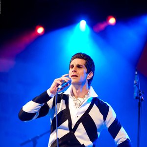 Perry Farrell & D.V.D.A. 的头像