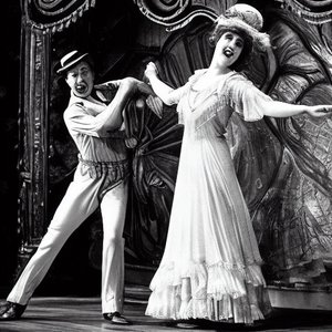 Cast: Carousel Revival 1965 的头像