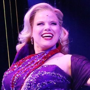 Megan Hilty, Lauren Celentano, Ximone Rose, Michael Graceffa, Michelle Williams 的头像