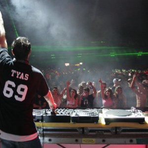 Avatar de Sean Tyas pres. Syat Naes