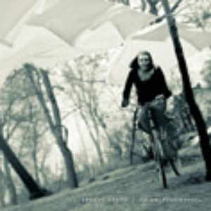 Kolme sisarusta cover