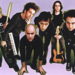 הזבובים photo provided by Last.fm