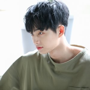 Image for '김용국'