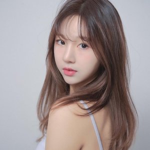 Kim Nayeon 的头像