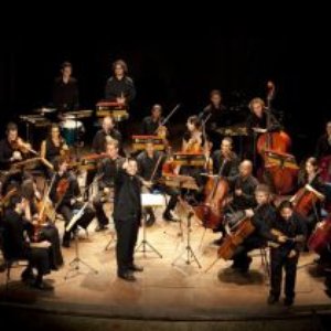 'Orquestra Ouro Preto' için resim