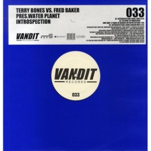 Avatar di Terry Bones vs. Fred Baker