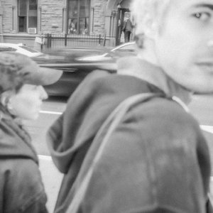 Elori Saxl & Henry Solomon 的头像